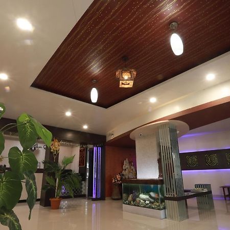 Hotel Darshan Amreli Ngoại thất bức ảnh