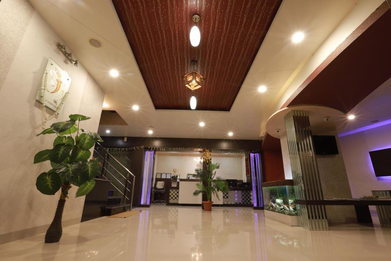 Hotel Darshan Amreli Ngoại thất bức ảnh