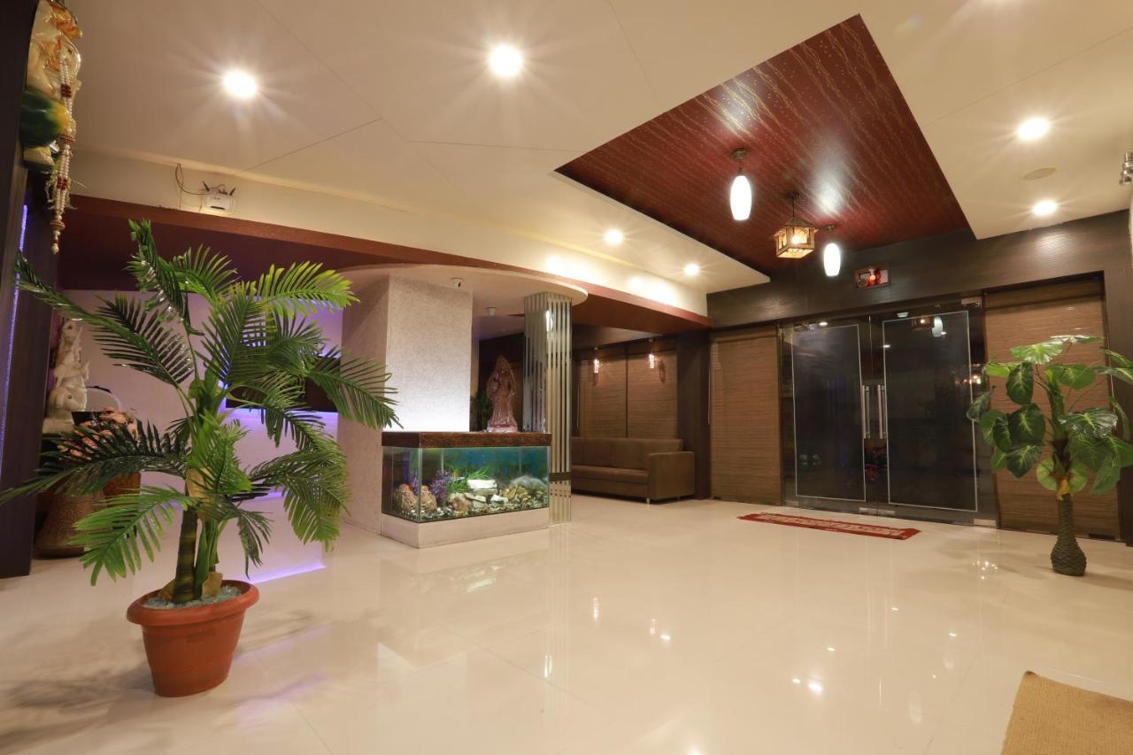 Hotel Darshan Amreli Ngoại thất bức ảnh