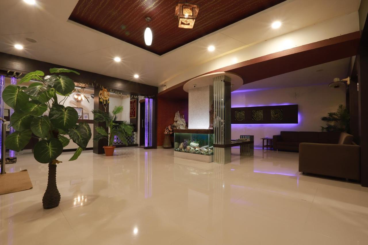 Hotel Darshan Amreli Ngoại thất bức ảnh