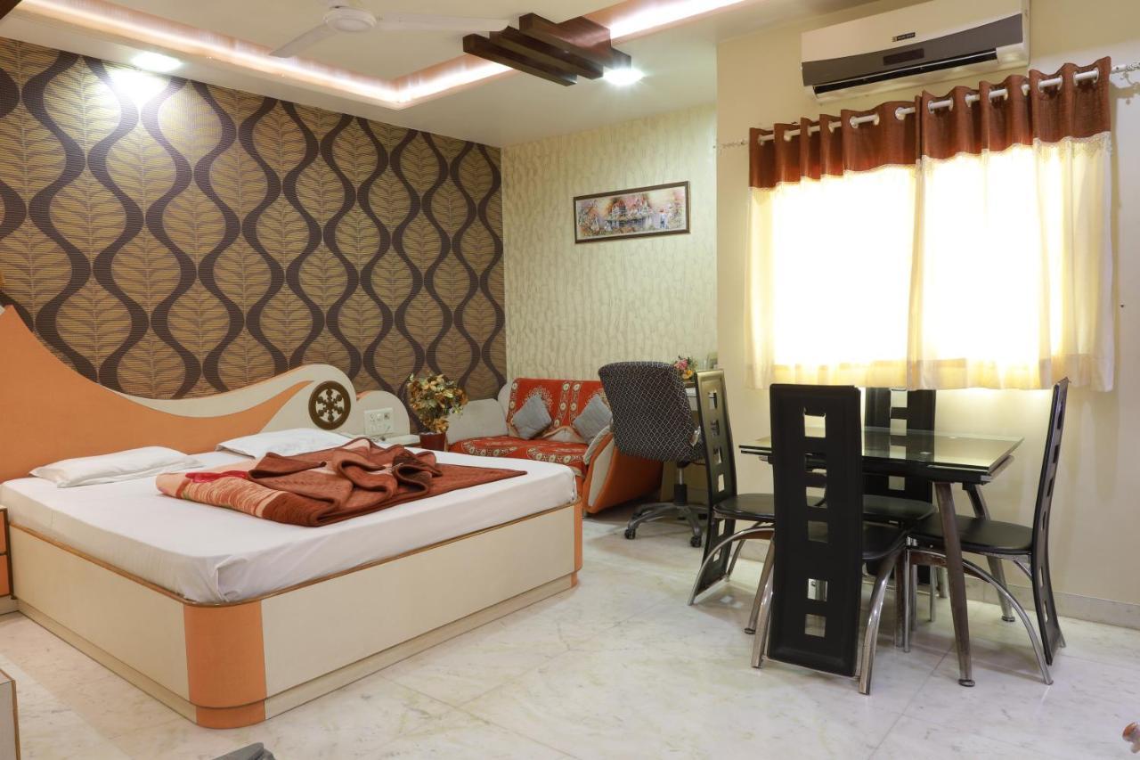 Hotel Darshan Amreli Ngoại thất bức ảnh