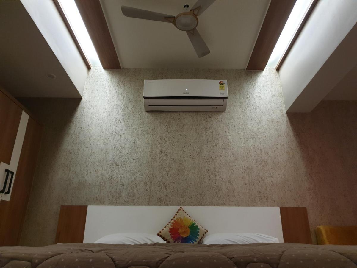 Hotel Darshan Amreli Ngoại thất bức ảnh